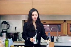 吃瓜娱乐主持人名单,那些热衷于吃瓜的主持人风云录