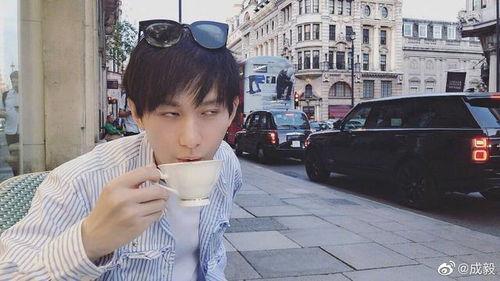 娱乐圈成毅吃瓜,揭秘明星背后的故事